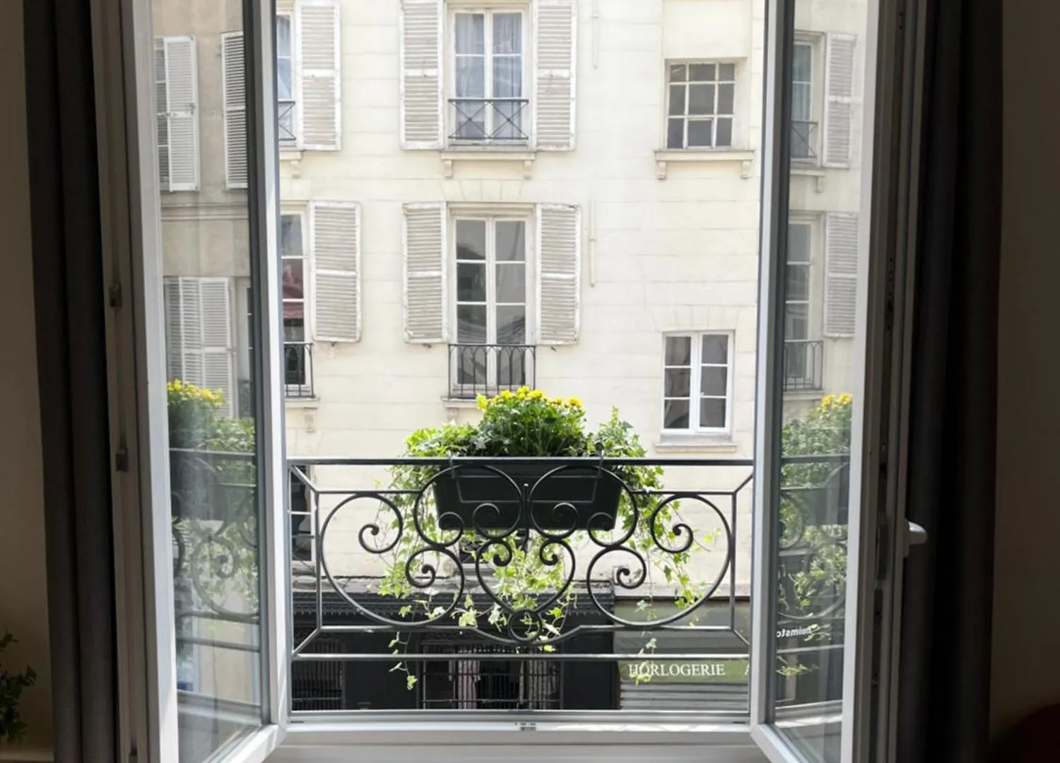 Pensjonat Renovated Apartment Saint-Germain-Des-Pres - Le Bon Marche Paryż